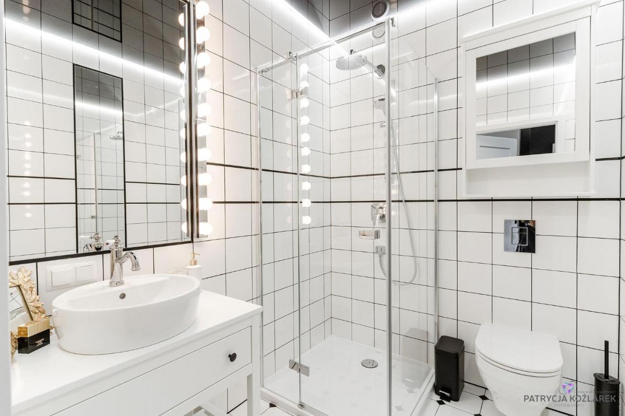 Apartament Black ミエルノ エクステリア 写真